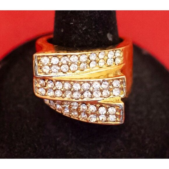 Vintage Geometric Rhinestones Gold Tone Mid Century Ring - F40 - Picture 1 of 3